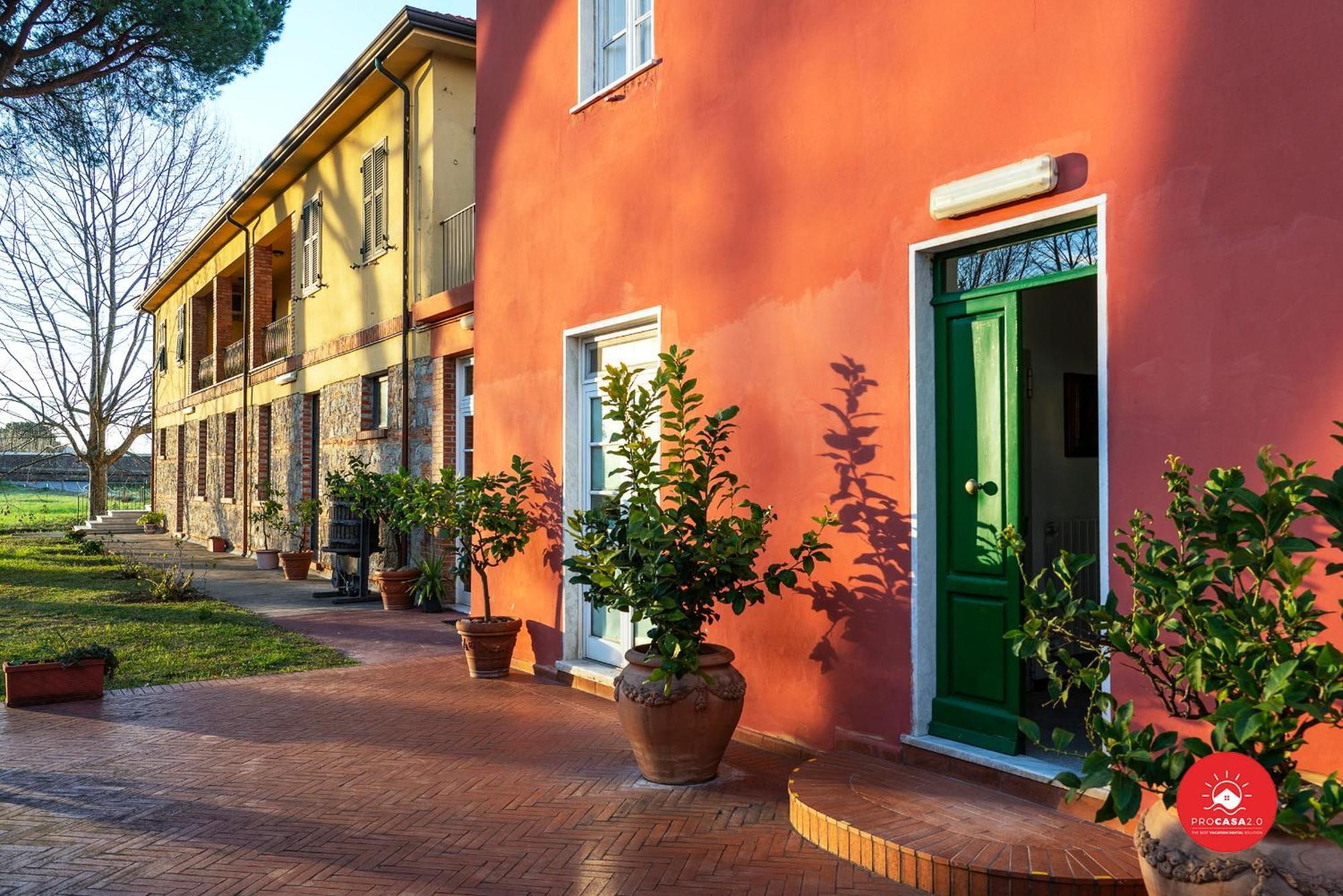Fattoria Battilana Guest House Marina Di Carrara Exterior photo