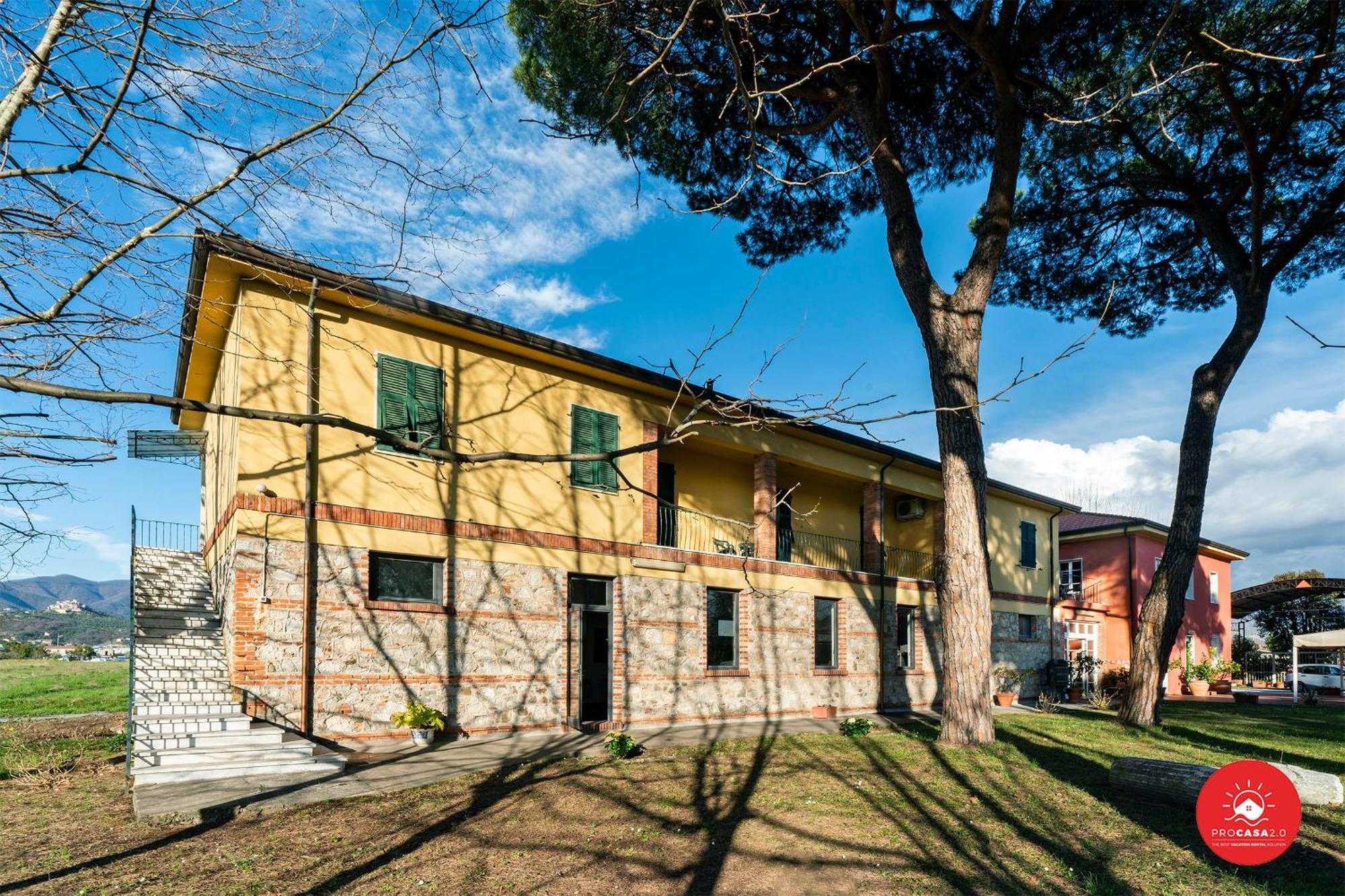 Fattoria Battilana Guest House Marina Di Carrara Exterior photo